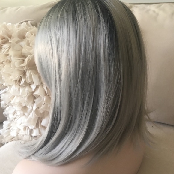 Ombre Black & Silver Bob Lace Front Wig - Picture 12 of 16